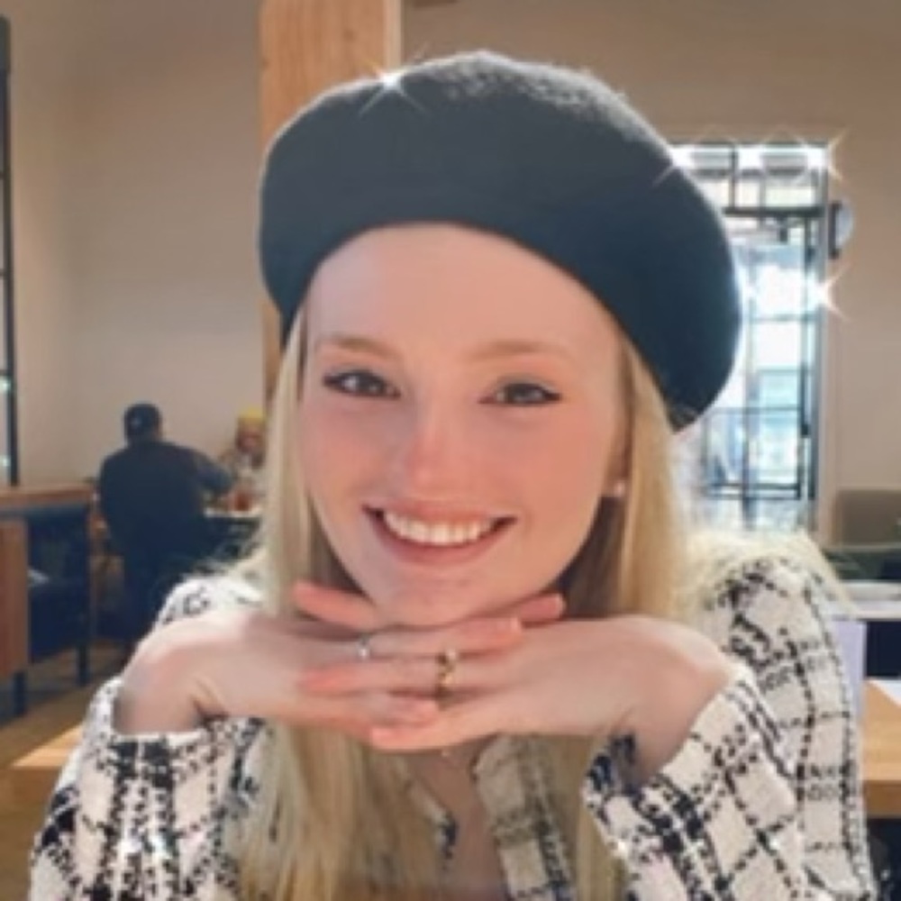 Meet your Posher, Alyssa